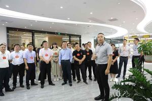 热烈欢迎广东省人大常委会2023年全国人大代表一行莅临天行足球_天行（中国）集